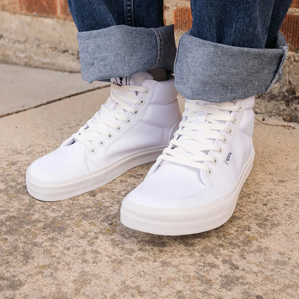 Man wearing Splay REV HT Canvas Salt Lake barefoot shoes designed for all-day comfort and natural movement.