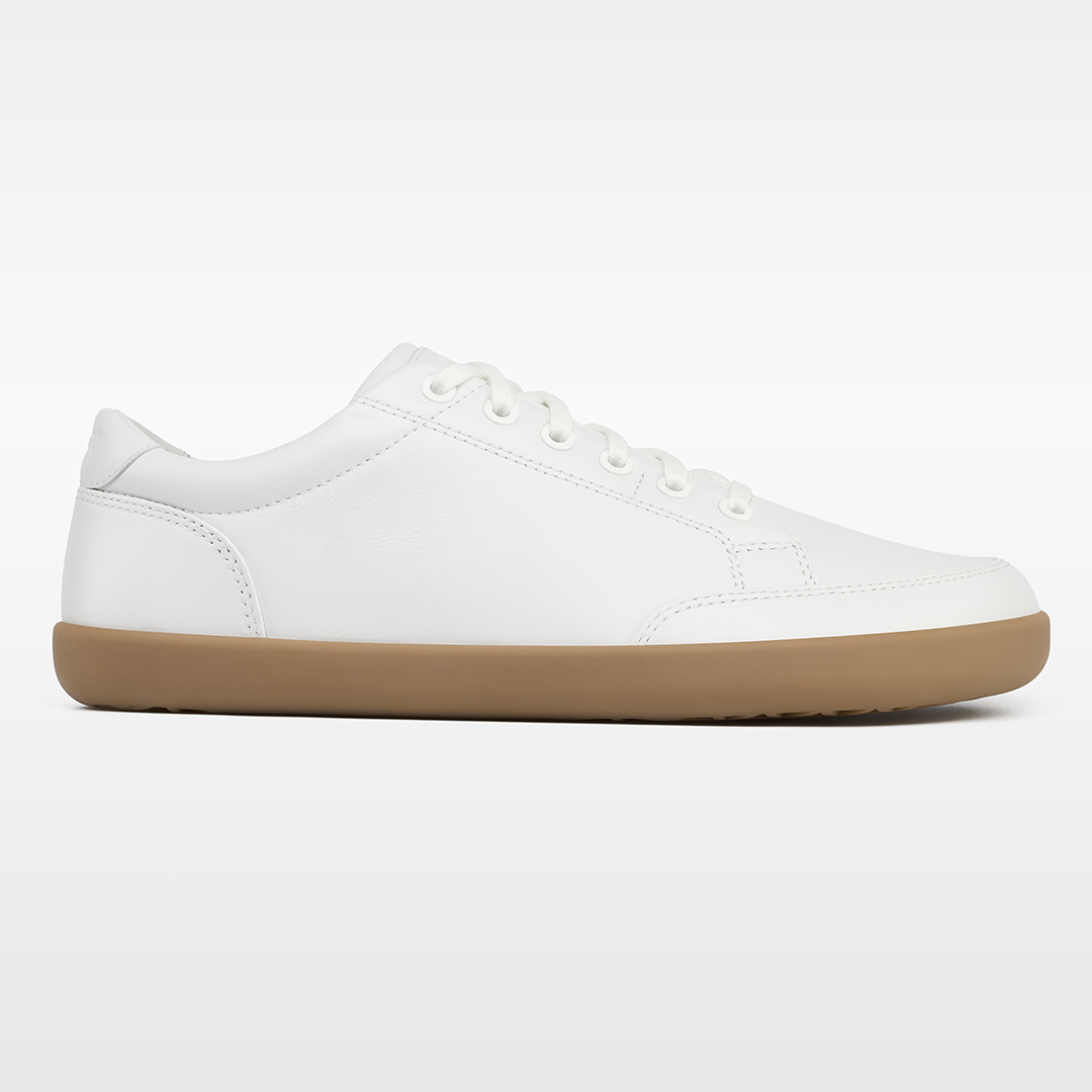 Freestyle Leather Oak barefoot sneaker in tan leather with white sole and wide toe box.