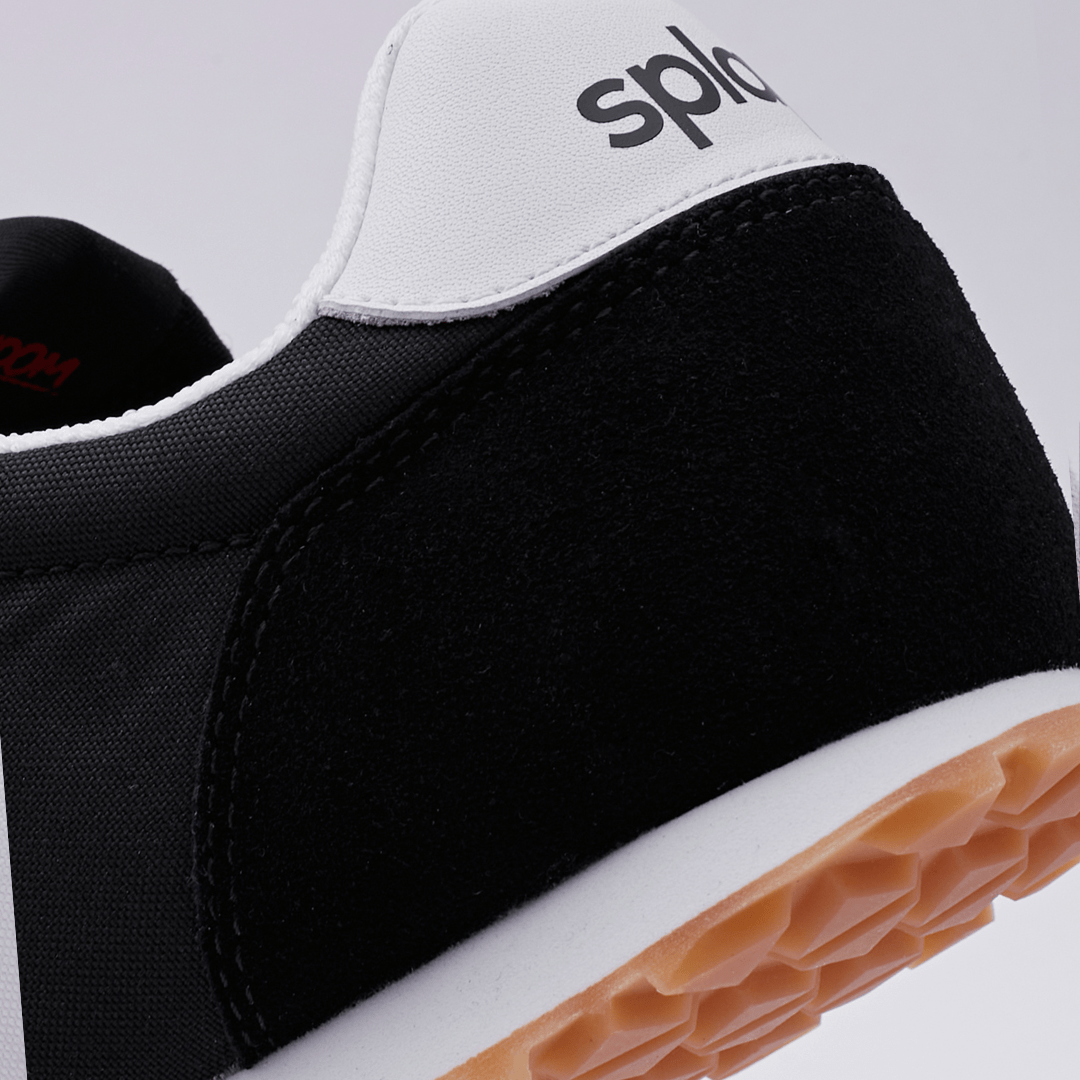 RUNNER V1 Track Black '26