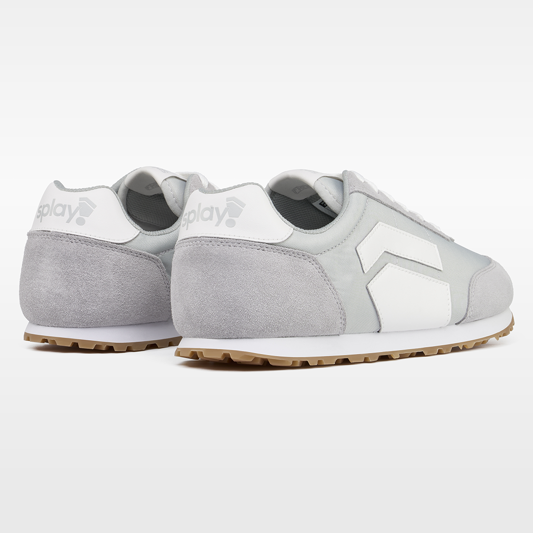 RUNNER V1 Relay Grey '26
