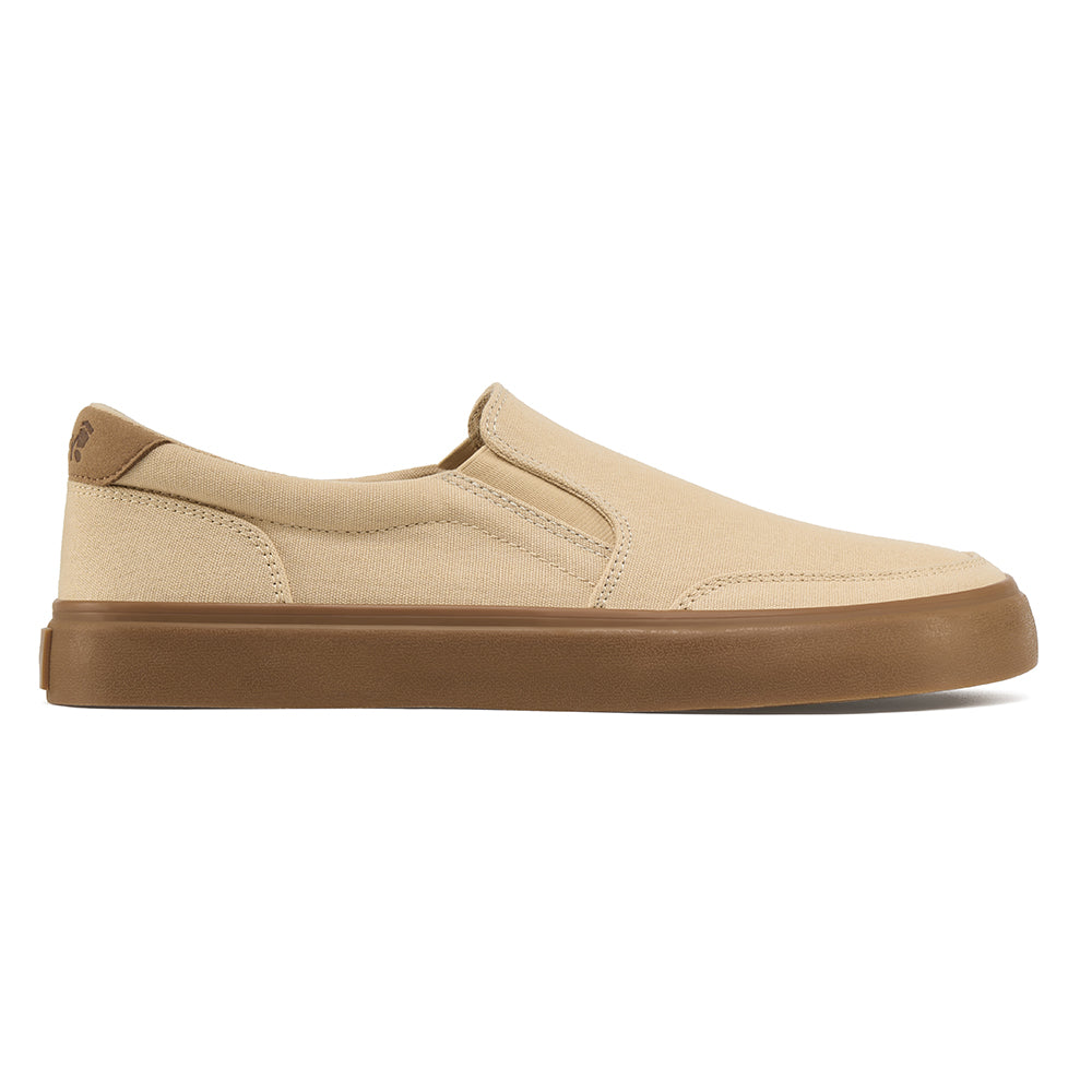 Streetstyle slip-on sandals in sand color, featuring a casual and comfortable slip-on design.