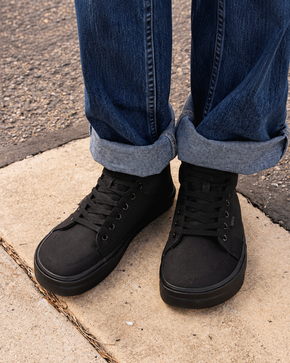 Splay REV HT Canvas New York barefoot shoes — high-top skate shoe, lifestyle photo, the shoes shown in use outdoors