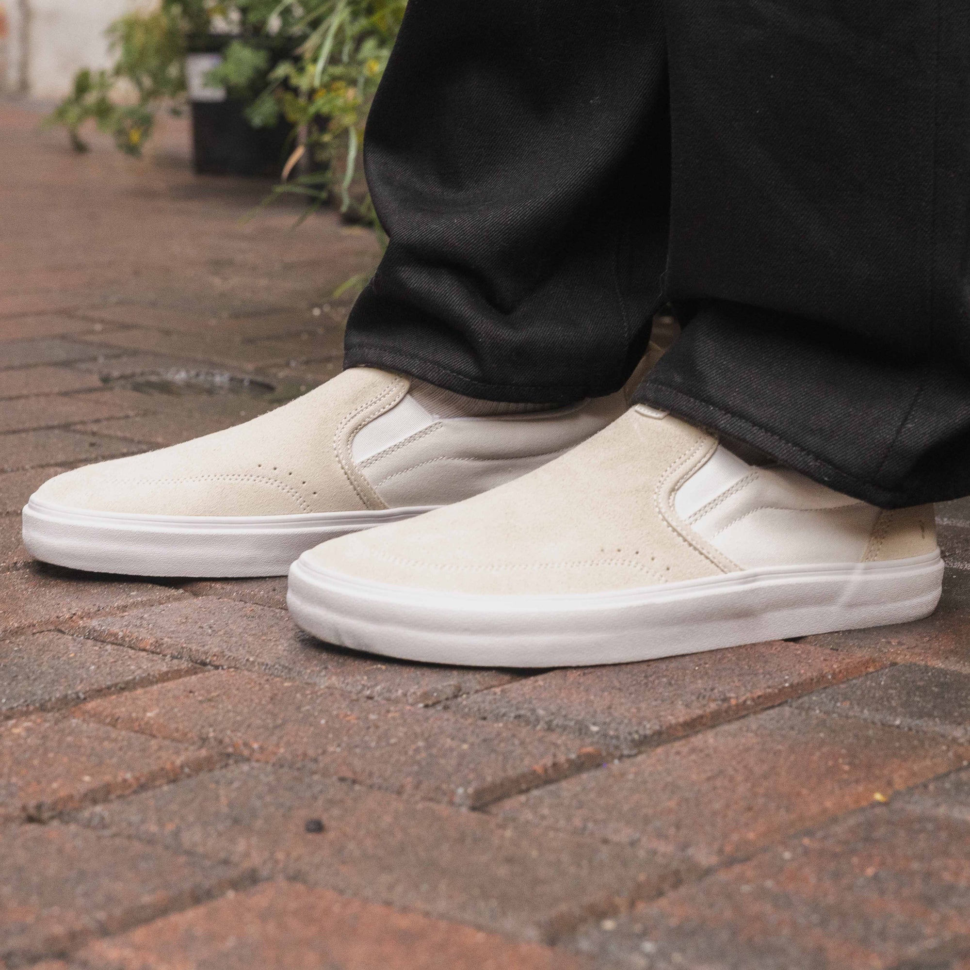 skate shoes that look like dress shoes Allen Edmonds Park Avenue 2.0 Oxford Dress Sneaker in Chili Leather, size 9.0 B