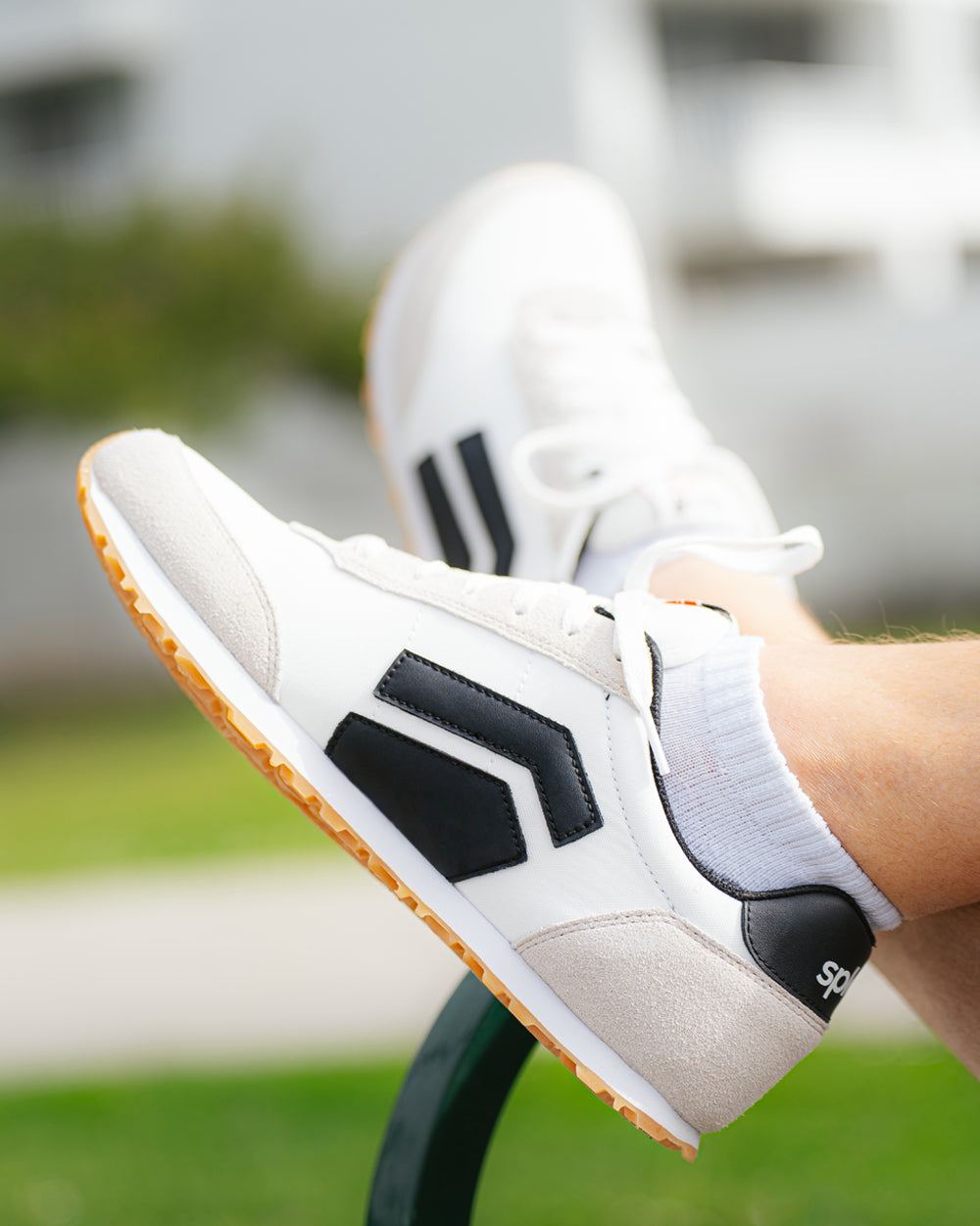RUNNER V1 Varsity White '26